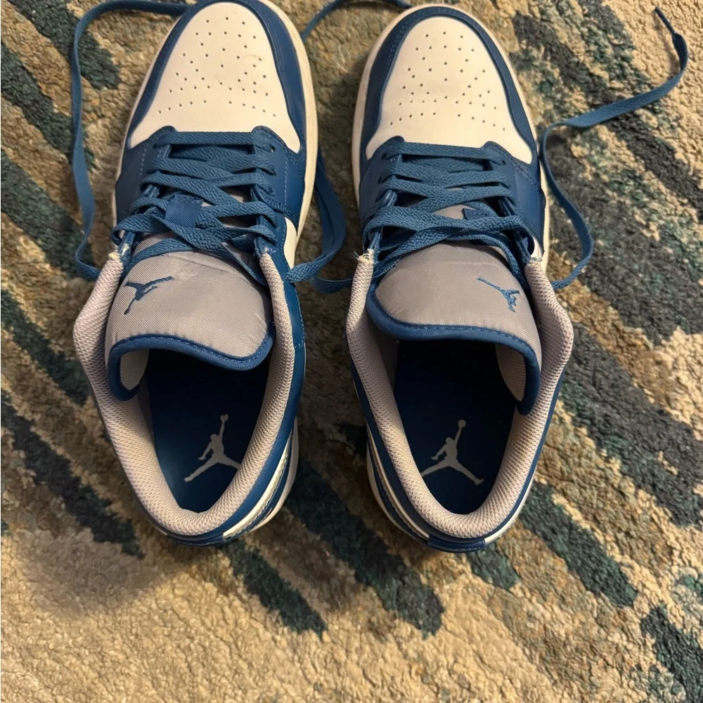 Air Jordan 1 Low - Picture 4 of 6